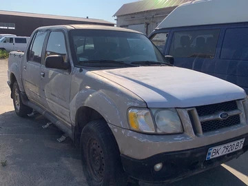 Авто Ford Explorer 2004 № 8333558