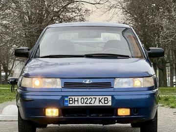 Авто ВАЗ 2112 2004 № 8333573
