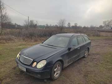 Авто Mercedes 220 2004 № 8333838