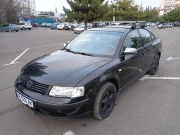 Авто Volkswagen Passat Sedan 2000 № 8333858