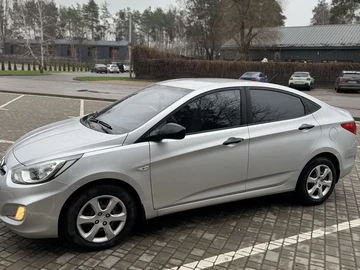 Авто Hyundai Accent 2013 № 8333942