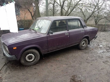 Авто ВАЗ 2107 2002 № 8334105