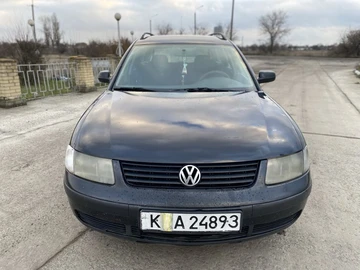 Авто Volkswagen Passat Hatchback 1998 № 8334170