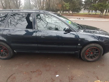 Авто Audi A4 1997 № 8334297