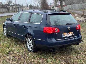 Авто Volkswagen Passat Variant 2008 № 8334399