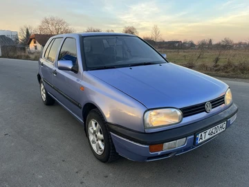 Авто Volkswagen Golf 1993 № 8334409