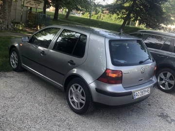 Авто Volkswagen Golf 2002 № 8334564