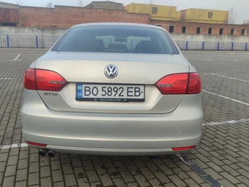 Авто Volkswagen Jetta 2011 № 8334588