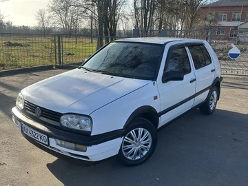 Авто Volkswagen Golf 1995 № 8334604