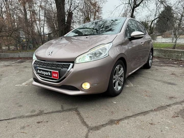 Авто Peugeot 208 2013 № 8334711