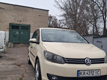 Авто Volkswagen Touran 2015 № 8335245