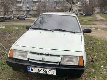 Авто ВАЗ 2109 1991 № 8335283
