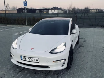 Авто Tesla Model 3 2018 № 8335405