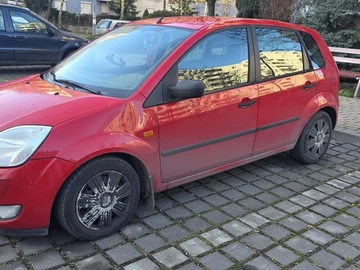 Авто Ford Fiesta 2006 № 8335413
