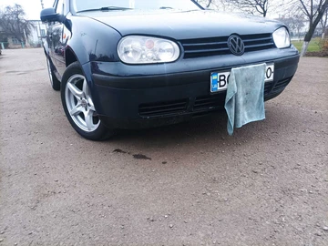 Авто Volkswagen Golf 1998 № 8335682