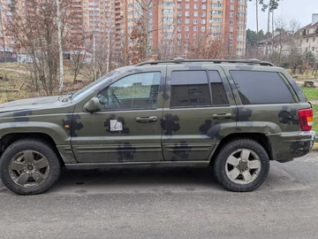 Авто Jeep Grand Cherokee 2001 № 8335725