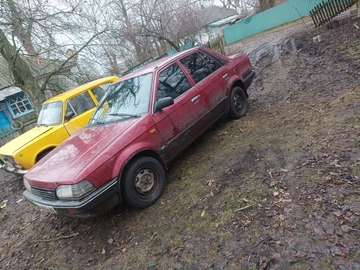 Авто Mazda 323 1988 № 8335726