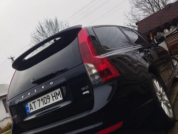 Авто Volvo V50 2010 № 8335745