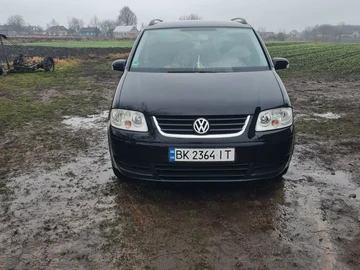 Авто Volkswagen Touran 2004 № 8336054