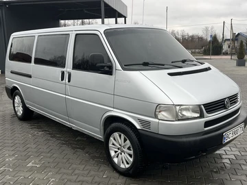Авто Volkswagen Caravelle 2002 № 8336239