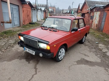 Авто ВАЗ 2107 1992 № 8336243