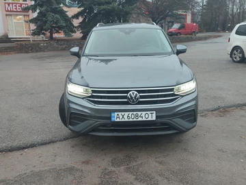 Авто Volkswagen Tiguan 2023 № 8336400