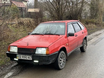 Авто ВАЗ 2109 1992 № 8336435