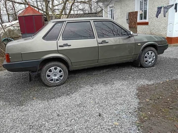 Авто ВАЗ 21099 2002 № 8336437