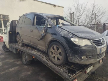 Авто Volkswagen Touran 2009 № 8336514