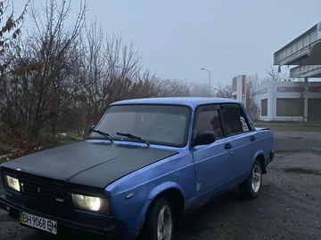 Авто ВАЗ 2107 1988 № 8336678