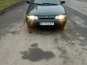 Авто ВАЗ 2112 2004 № 8336710