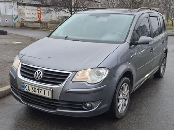 Авто Volkswagen Touran 2007 № 8336827