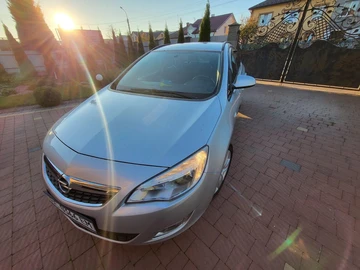 Авто Opel Astra 2011 № 8336838