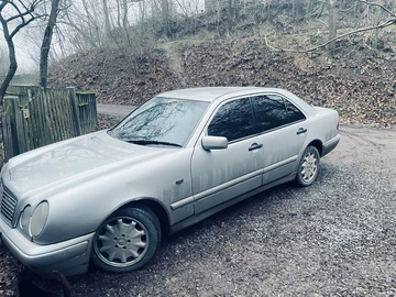 Авто Mercedes 240 1998 № 8336853