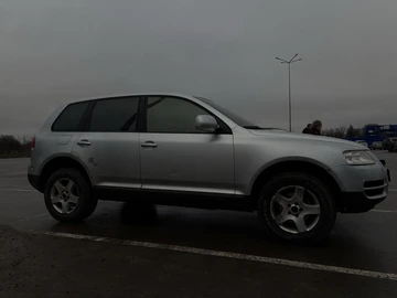 Авто Volkswagen Touareg 2005 № 8336893