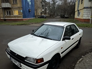 Авто Mazda 323 1990 № 8336932