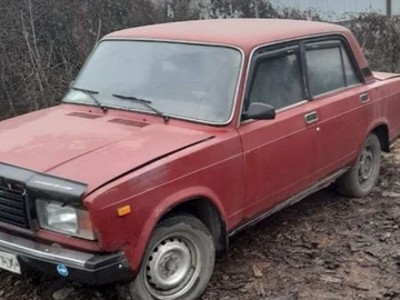 Авто ВАЗ 2107 1990 № 8336936