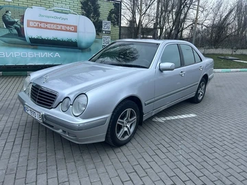 Авто Mercedes E Серия 2000 № 8337017