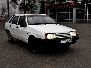 Авто ВАЗ 21099 1998 № 8337042