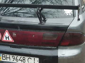 Авто Mazda 323 1997 № 8337238