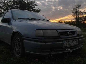 Авто Opel Vectra 1989 № 8337250