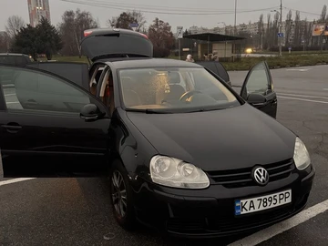 Авто Volkswagen Golf 2005 № 8337256