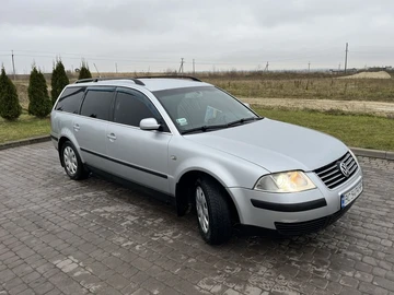 Авто Volkswagen Passat Variant 2002 № 8337579