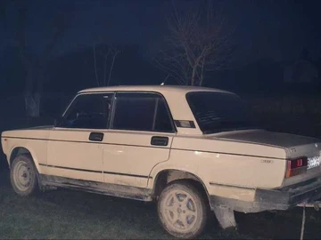 Авто ВАЗ 2107 1991 № 8337590