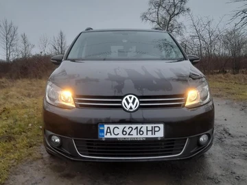 Авто Volkswagen Touran 2013 № 8337696