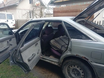 Авто Mazda 626 1990 № 8337701