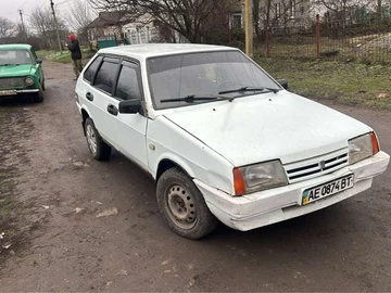 Авто ВАЗ 2109 1994 № 8337985