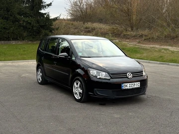 Авто Volkswagen Touran 2013 № 8338308