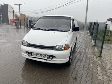 Авто Toyota Avensis Verso 1997 № 8338317