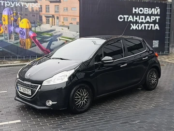 Авто Peugeot 208 2013 № 8338594